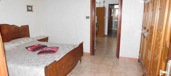 2-salle Appartement à Augusta, Italy No. 129850 6