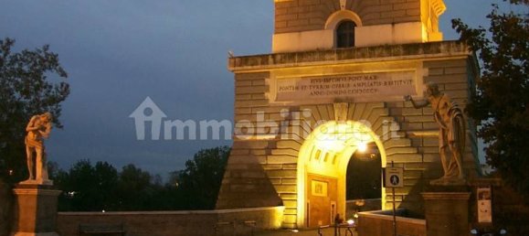 2 rooms Commercial property in Rome, Italy No. 277628 7