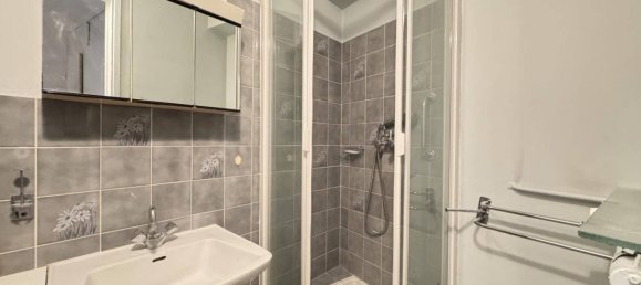 Apartamento de 3 dormitorios en Fontenay-sous-Bois, France No. 131756 6