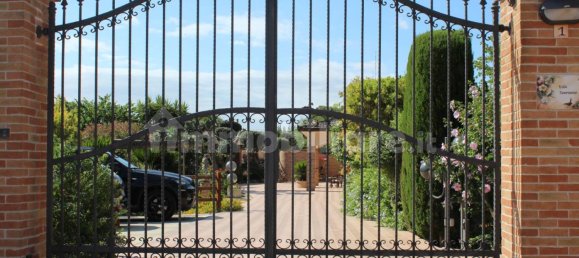 5 Schlafzimmer Villa in Francavilla Fontana, Italy, Nr. 286051 3