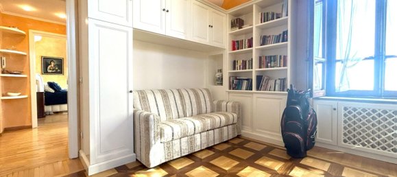 4-salle Appartement à Marino, Italy No. 111874 24