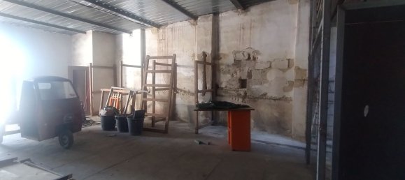 96m² Commercial property in Taranto, Italy No. 359114 5