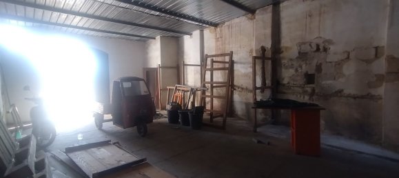 96m² Commercial property in Taranto, Italy No. 359114 4