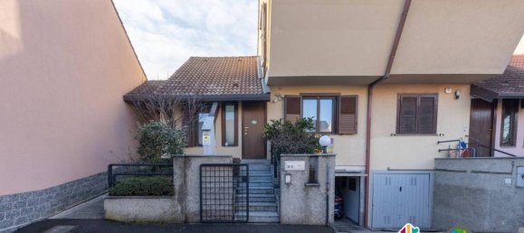 4-salle Maison à Cesano Maderno, Italy No. 32758 50