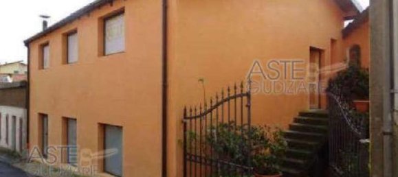 5 rooms House in San Marcello Piteglio, Italy No. 45990 5