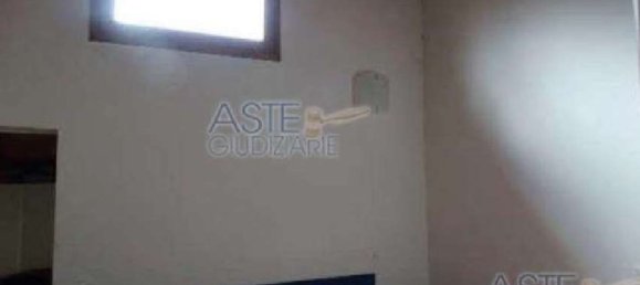 5 rooms House in San Marcello Piteglio, Italy No. 45990 17