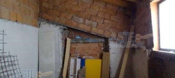 5 rooms House in San Marcello Piteglio, Italy No. 45990 19