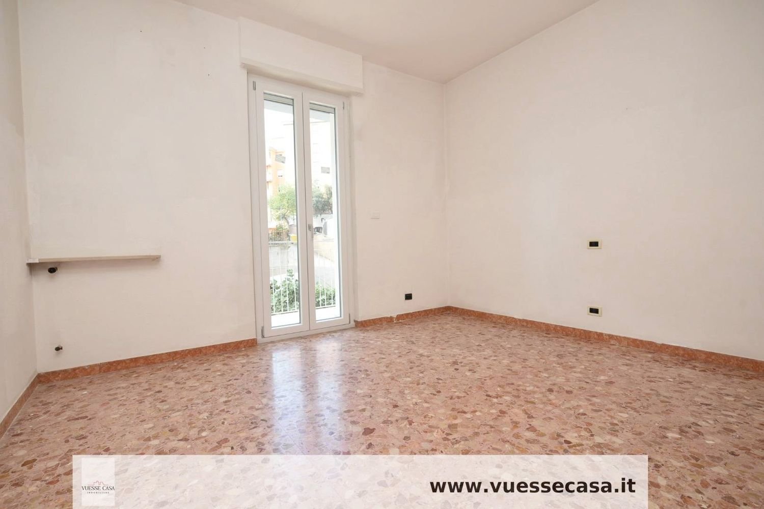 7 غرف نوم شقة في Nuoro, Italy رقم 347868