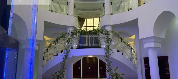 7 bedrooms Villa in Emirates Hills, UAE No. 44808 2