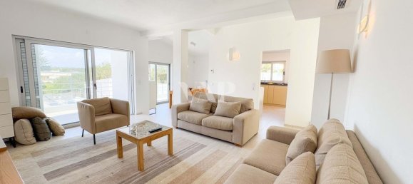 4 bedrooms Villa in Quarteira, Portugal No. 99443 2