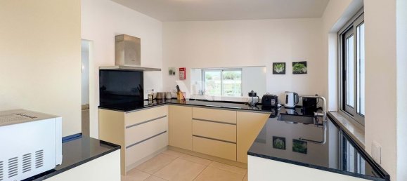 4 bedrooms Villa in Quarteira, Portugal No. 99443 11