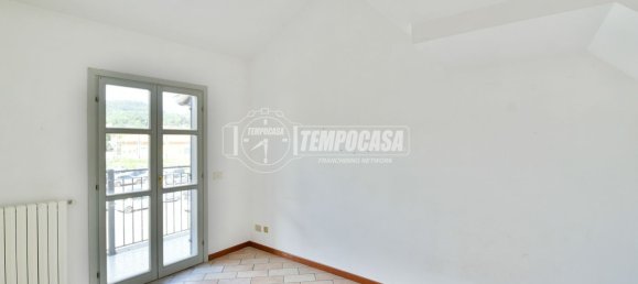 Ático de 3 habitaciónes en Erba, Italy No. 289128 16