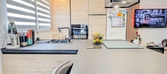 2 Schlafzimmer Wohnung in La Balme-de-Sillingy, France, Nr. 198875 2