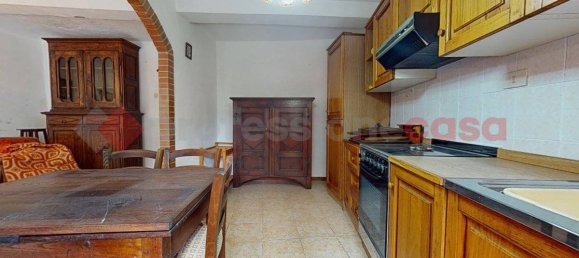 3 bedrooms House in Sillano Giuncugnano, Italy No. 233118 4