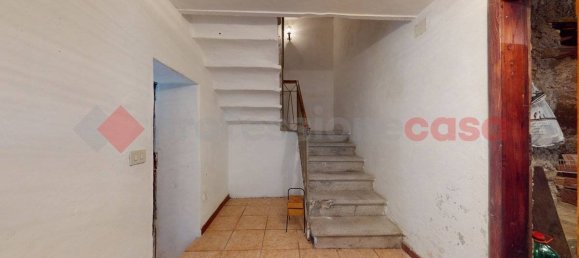 3 bedrooms House in Sillano Giuncugnano, Italy No. 233118 11