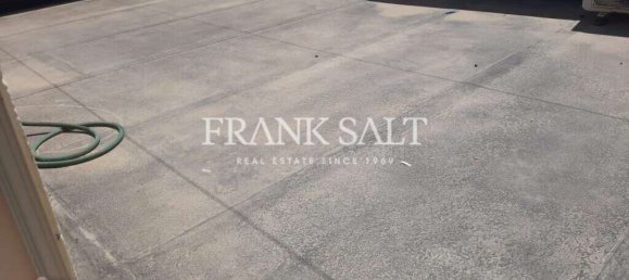 3 bedrooms Apartment in Victoria, Malta No. 5842 17