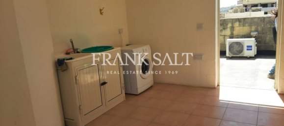 3 bedrooms Apartment in Victoria, Malta No. 5842 13