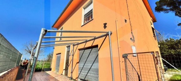 4 bedrooms Villa in Ponsacco, Italy No. 181604 15