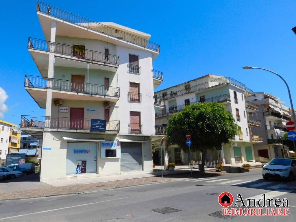 2 bedrooms Apartment in Scalea, Italy No. 339324