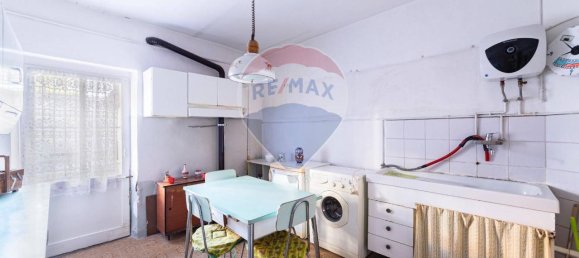 7 rooms Apartment in Jesi, Italy No. 6547 4