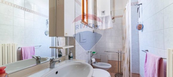 7 rooms Apartment in Jesi, Italy No. 6547 6