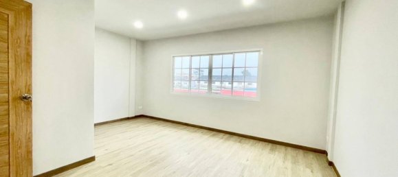 2 bedrooms Bungalow in Phuket, Thailand No. 7807 5