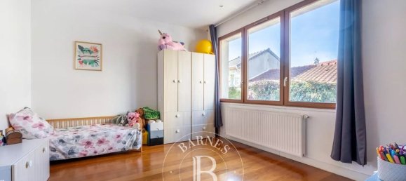 5 Schlafzimmer Haus in Bagnolet, France, Nr. 168792 12