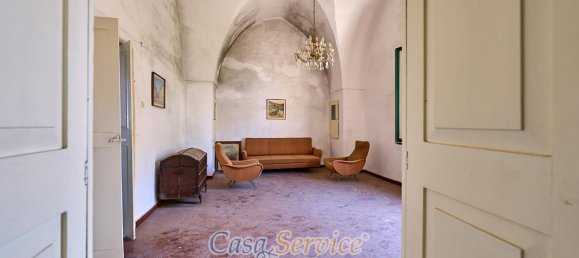 Здание с 12 комнатами в Alezio, Италия № 236443 50