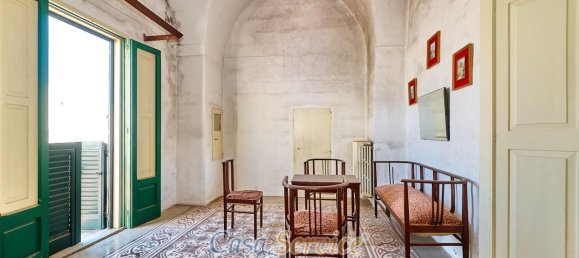 Здание с 12 комнатами в Alezio, Италия № 236443 7