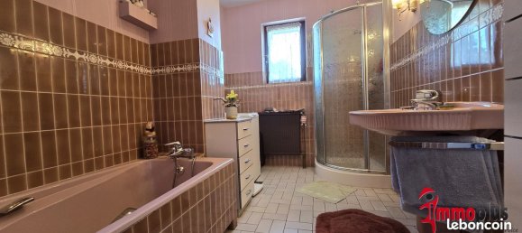 3 Schlafzimmer Haus in Steinbrunn-le-Bas, France, Nr. 247500 12