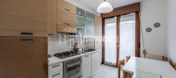 Apartamento de 4 dormitorios en San Pietro in Casale, Italy No. 321826 23