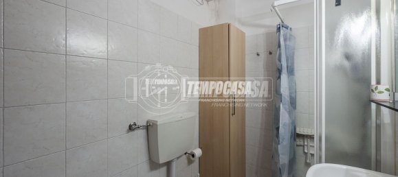 Apartamento de 4 dormitorios en San Pietro in Casale, Italy No. 321826 15