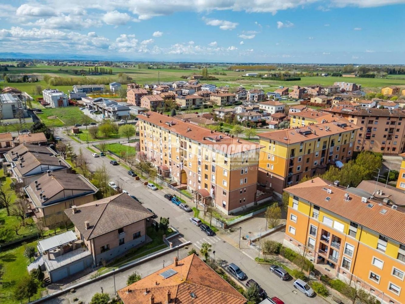 Apartamento de 4 dormitorios en San Pietro in Casale, Italy No. 321826