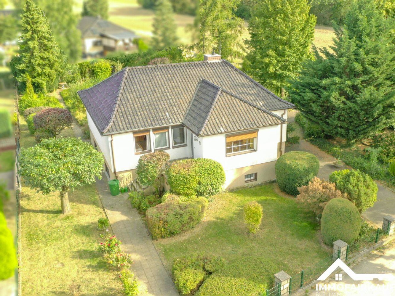 3 bedrooms House in Salzlandkreis, Germany No. 351080