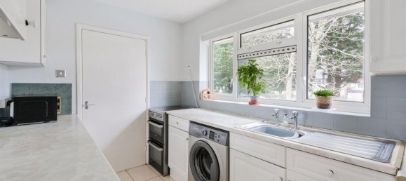 Apartamento de 1 dormitorio en Ashtead, United Kingdom No. 9764 5