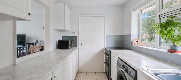 Apartamento de 1 dormitorio en Ashtead, United Kingdom No. 9764 4