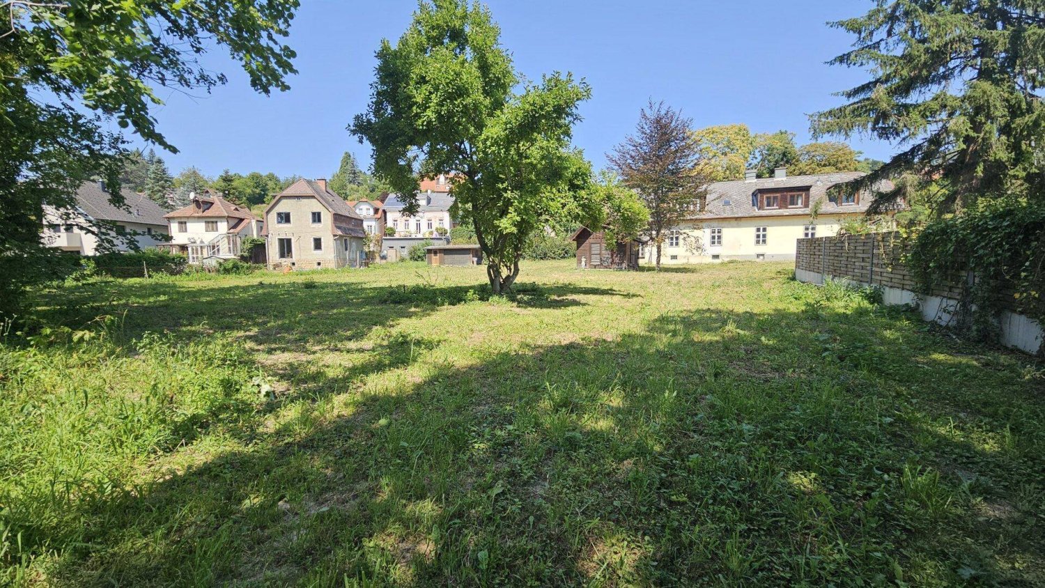 661m² Land in Klosterneuburg, Austria No. 231747