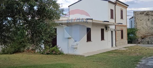 Дом с 2 спальнями в Арки, Италия № 272320 3