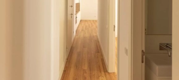 1 bedroom Apartment in Lisbon, Portugal No. 135119 3