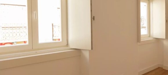 1 bedroom Apartment in Lisbon, Portugal No. 135119 7