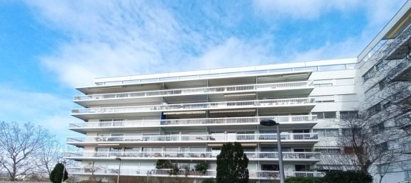 Apartamento de 3 dormitorios en Creteil, France No. 117360 11