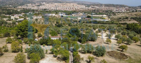 2 bedrooms Villa in Noto, Italy No. 134049 6