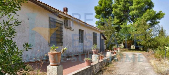 2 bedrooms Villa in Noto, Italy No. 134049 2