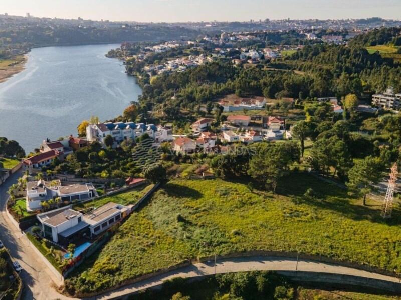 Grundstück in Gondomar, Portugal 2600m², Nr. 354915