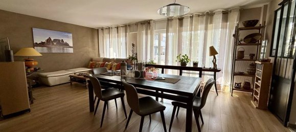 3 Schlafzimmer Wohnung in Villemomble, France, Nr. 352051 2