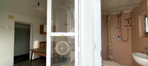 Apartamento de 2 habitaciónes en Savona, Italy No. 15512 42