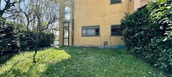 3 Schlafzimmer Villa in Vinovo, Italy, Nr. 62901 27
