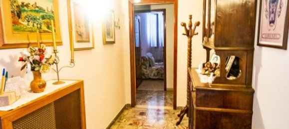 5 bedrooms Apartment in Chiesina Uzzanese, Italy No. 381804 5