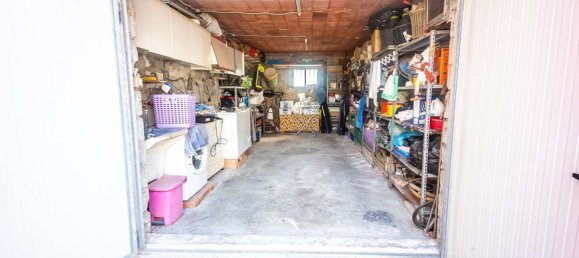 5 bedrooms Apartment in Chiesina Uzzanese, Italy No. 381804 17