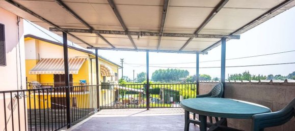 5 bedrooms Apartment in Chiesina Uzzanese, Italy No. 381804 16